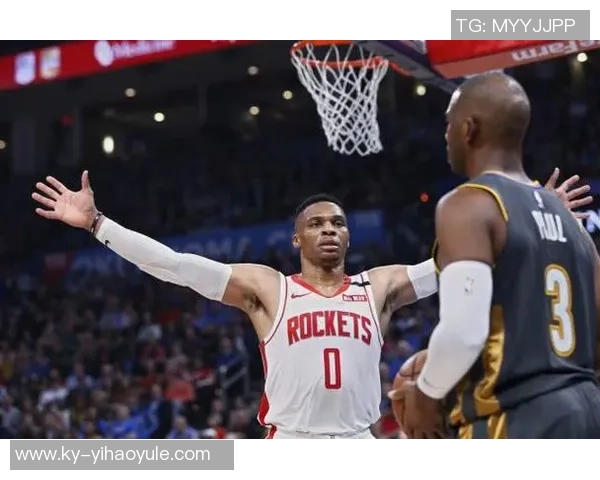 热火全队齐发力12人轮番得分8人双位数表现展现团队实力